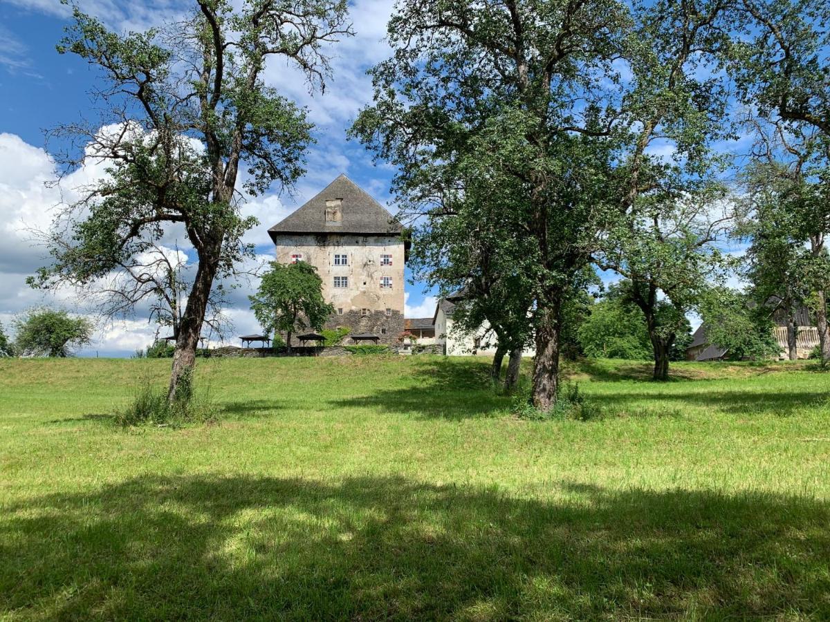 Schloss Moosburg Gaestehaus Exterior foto