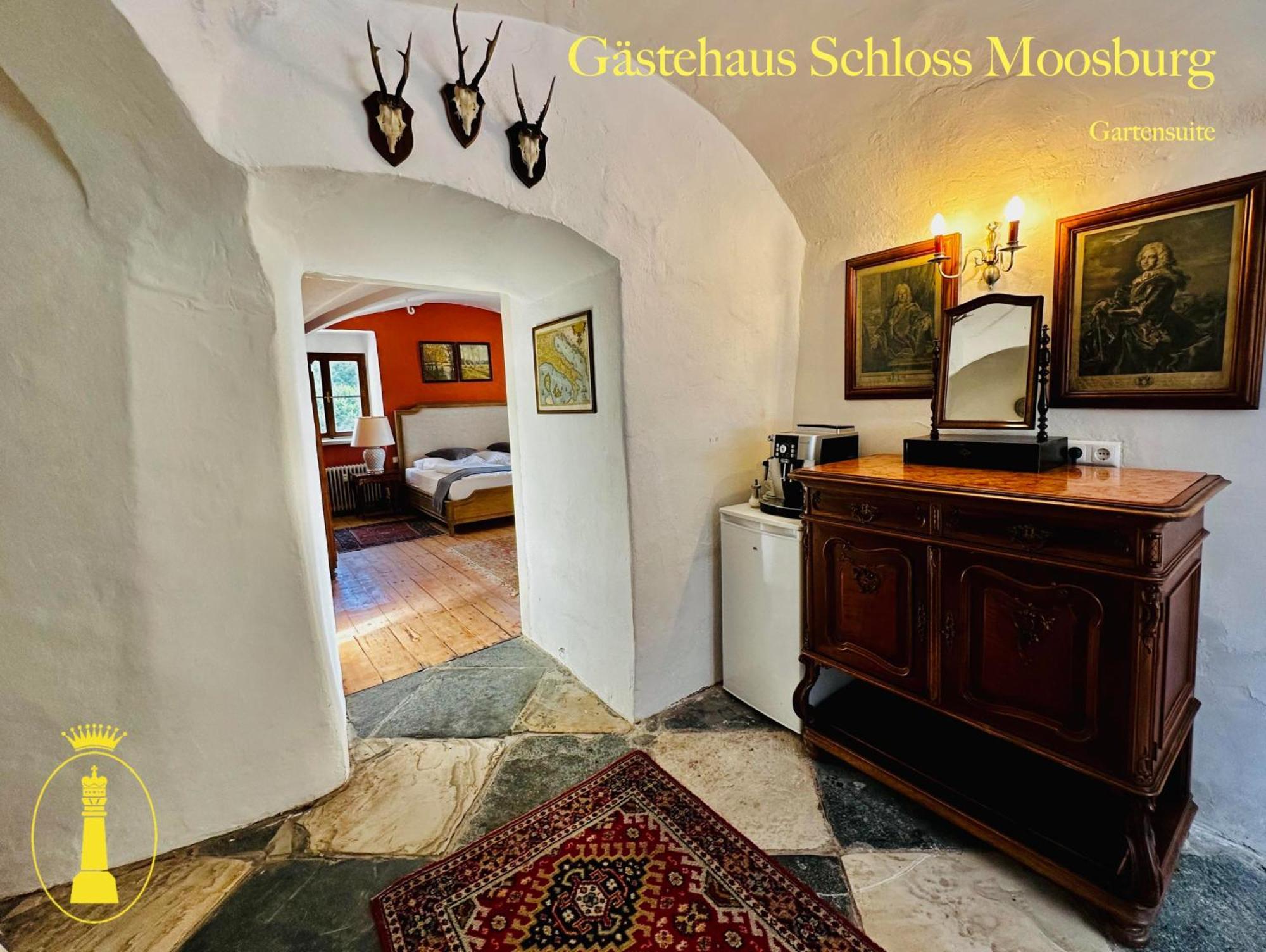 Schloss Moosburg Gaestehaus Exterior foto